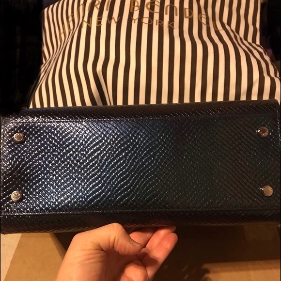 SOLD🖤Henri Bendel Cyan Metallic Bijoux Satchel - Picture 3 of 8